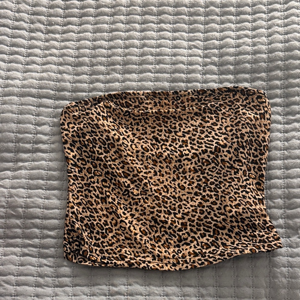 SHEIN Leopard Print Crop Top